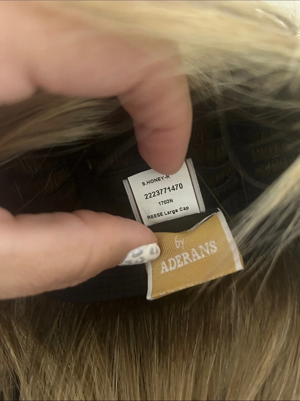 Noriko REESSE Honey Blonde Short Layered Wig - Natural Blonde